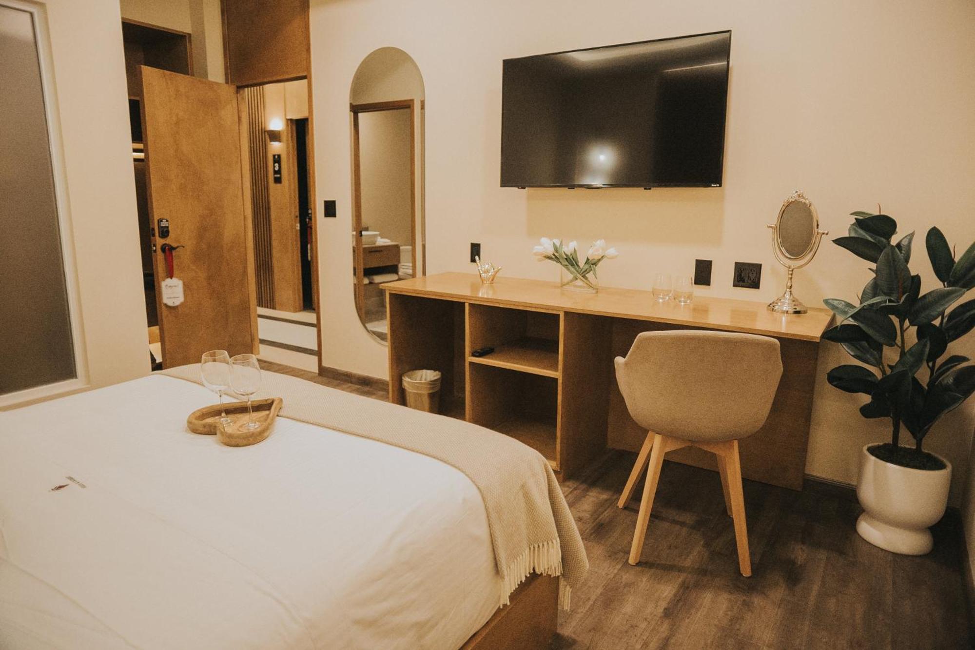 Jules & Laurent Hotel Contemporaneo 恩塞纳达港 外观 照片