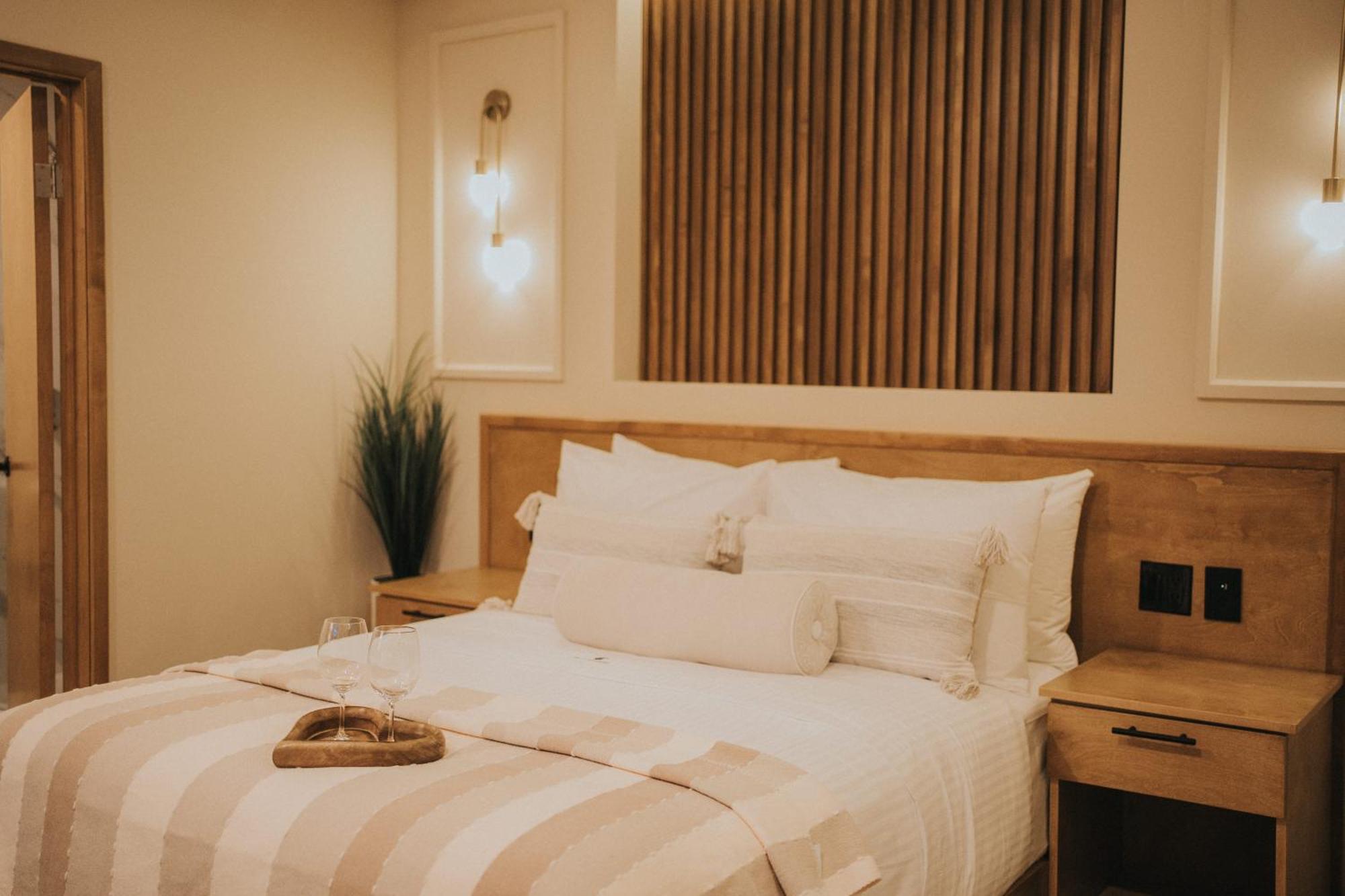Jules & Laurent Hotel Contemporaneo 恩塞纳达港 外观 照片